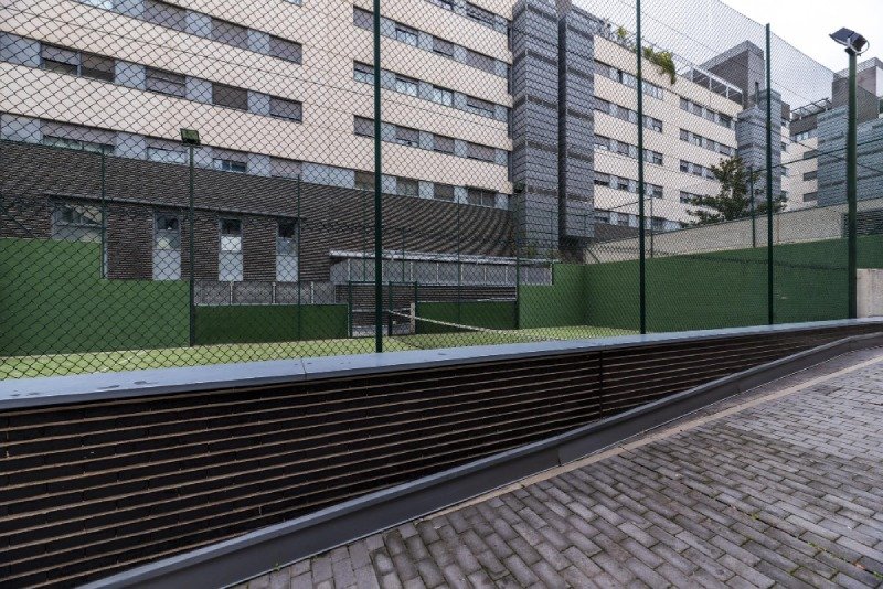 Commercial vs. Residential Fencing: The Key Differences