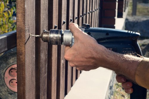 fence-repair-and-replacement