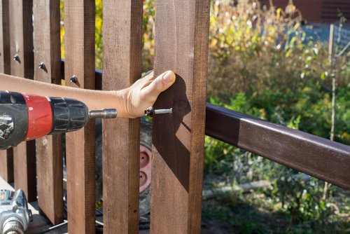 fence-repair-or-replace